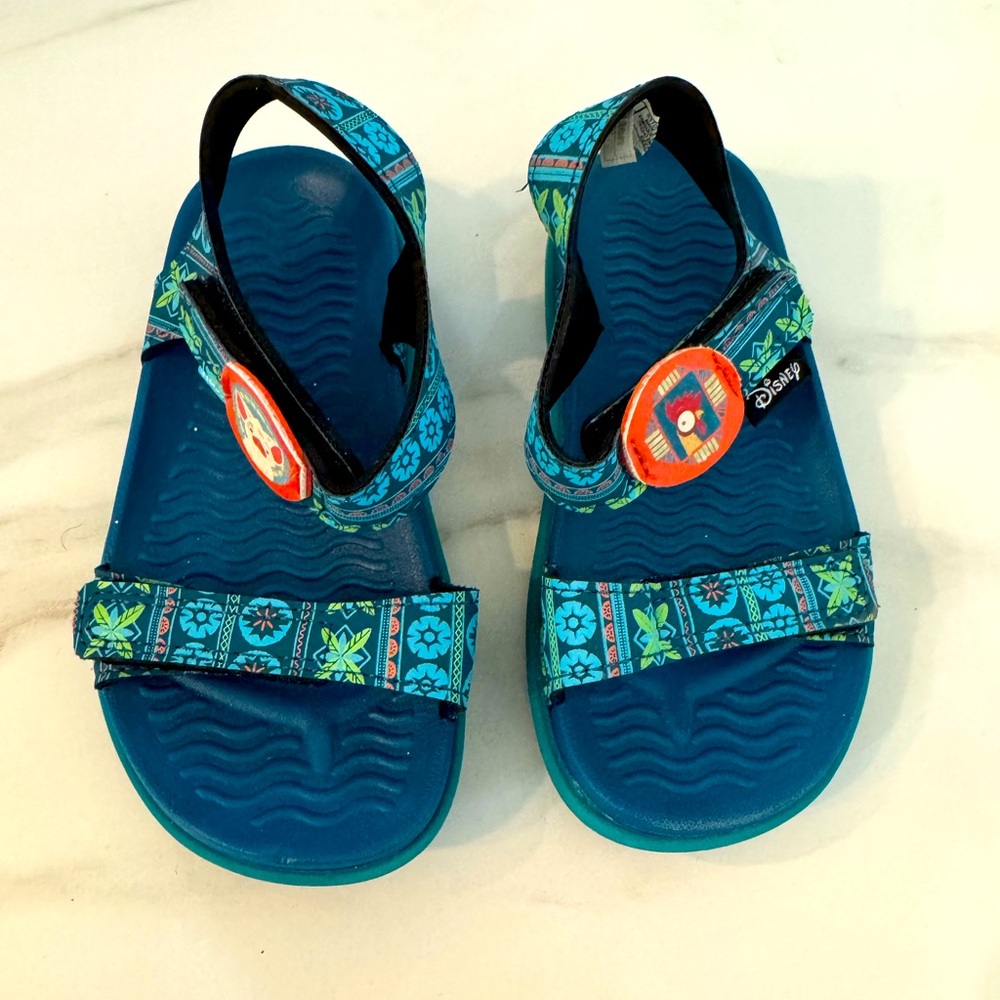 Native Moana Sandals NEW